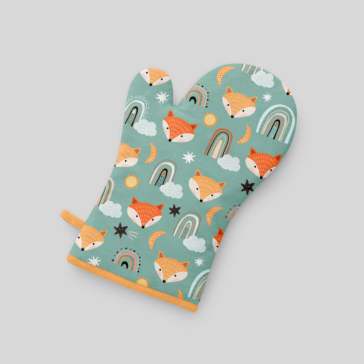 Oven glove printed with children's pattern